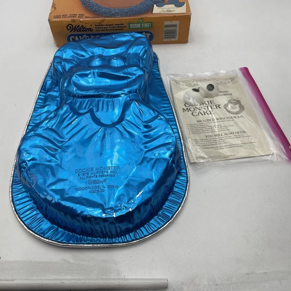 Vtg 1979 Wilton Cake Pan Cookie Monster Cake Pan Sesame Street Birthday Kit